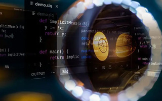 东明 api php源码,下载的php源码怎么运行呢？